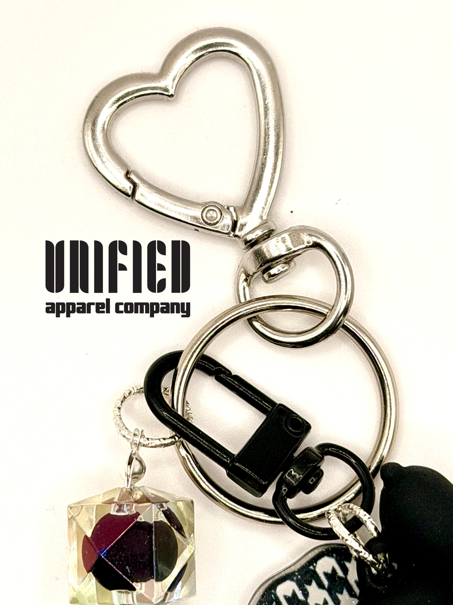 Chic Black Bow Beaded Keychain/Purse Charm – Houndstooth Charm & Heart Clip