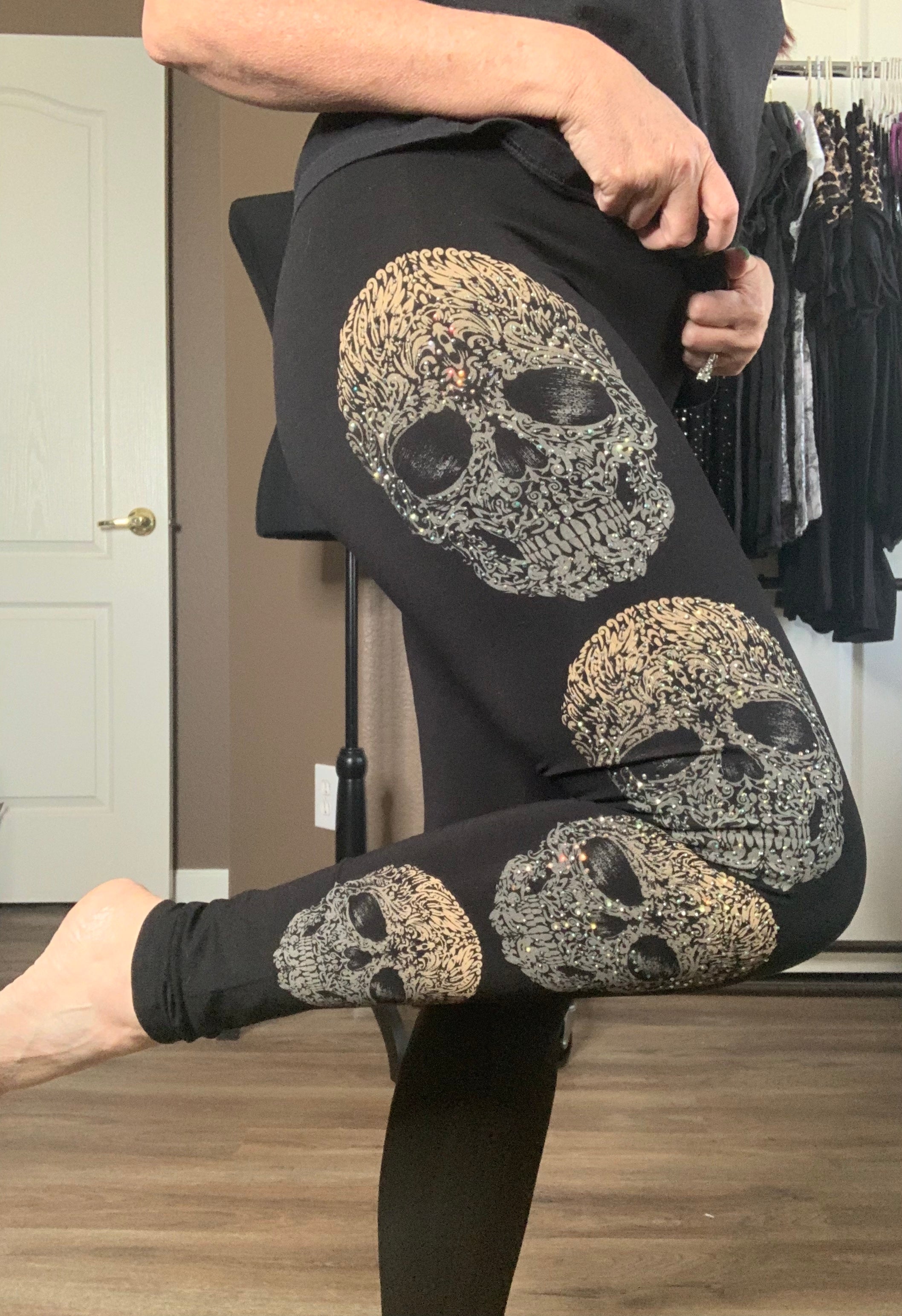Skull Sparkle Leggings – Black with Rhinestone Detail